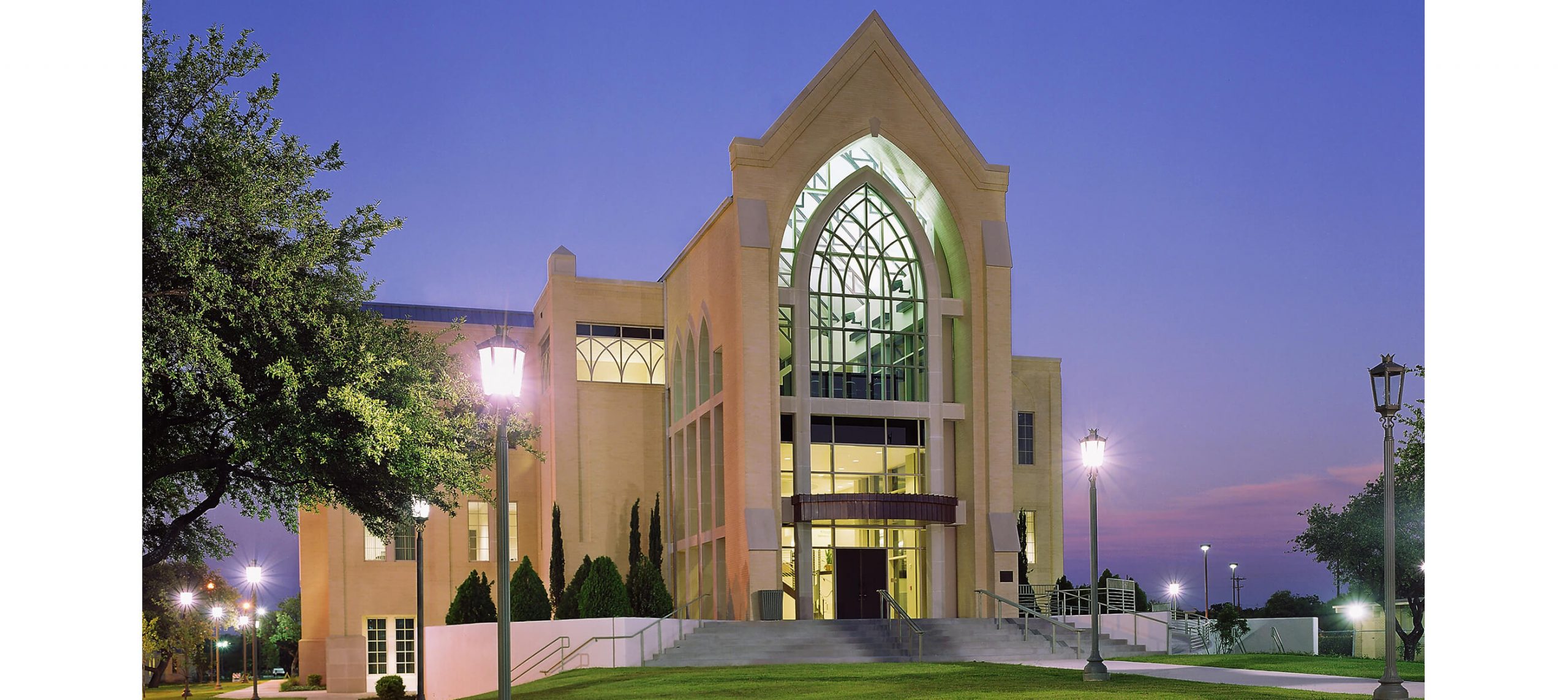 Our Lady of the Lake University – GBA Architects, San Antonio